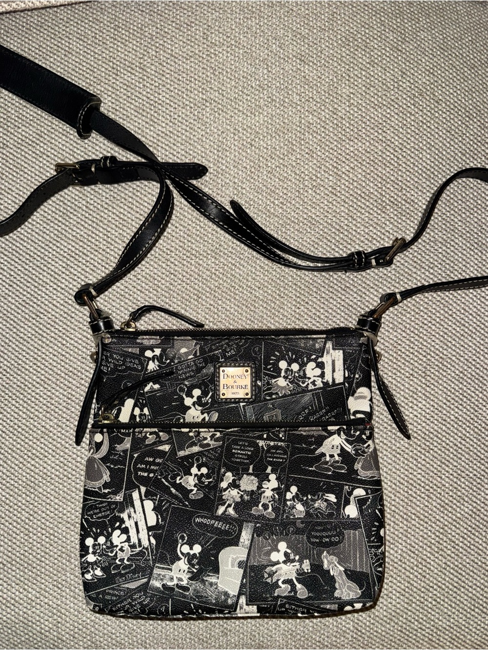 Dooney & Bourke Disney Sketch Comic Print Crossbody Bag Black/White